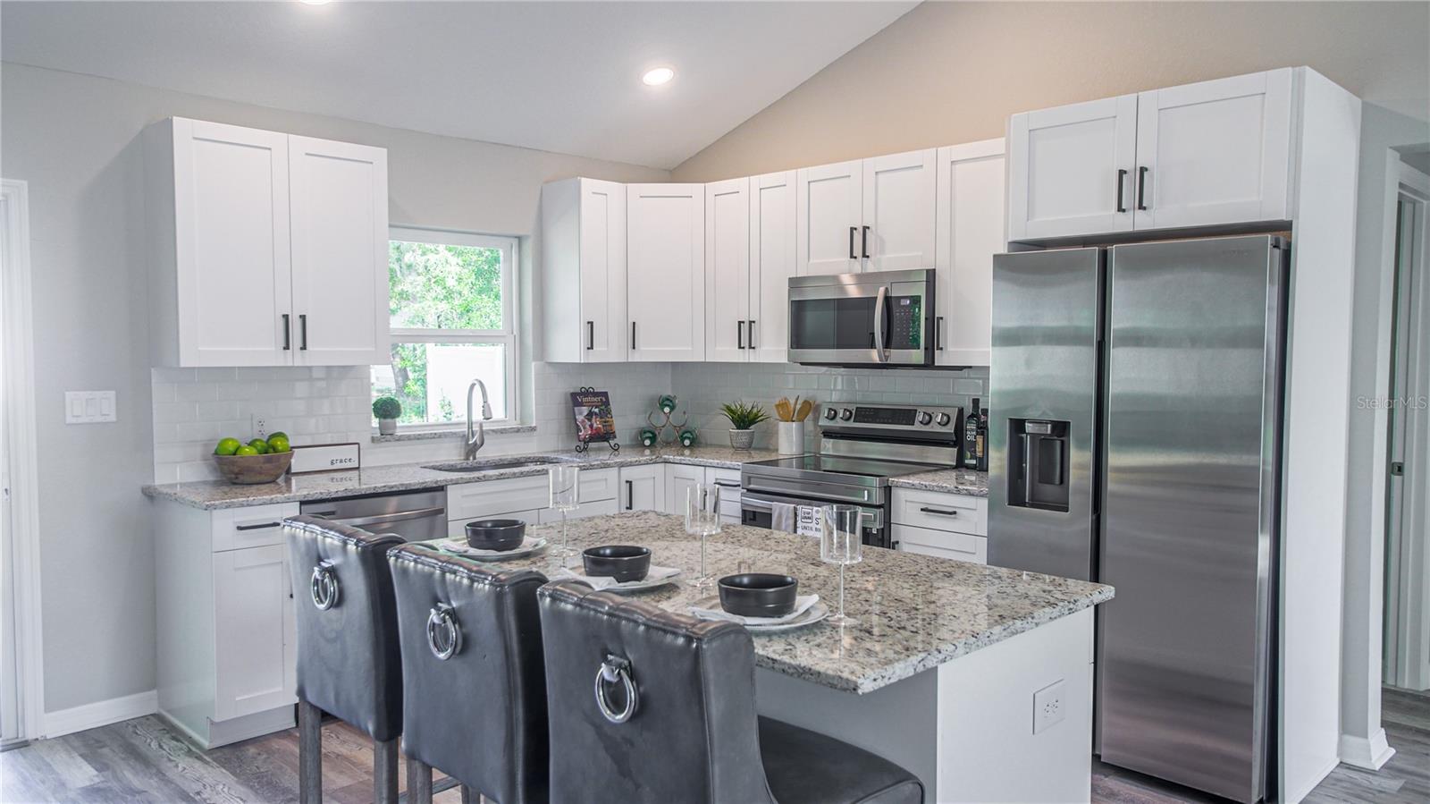 8193 - LAKE WEIR SHORES - Residential Lease