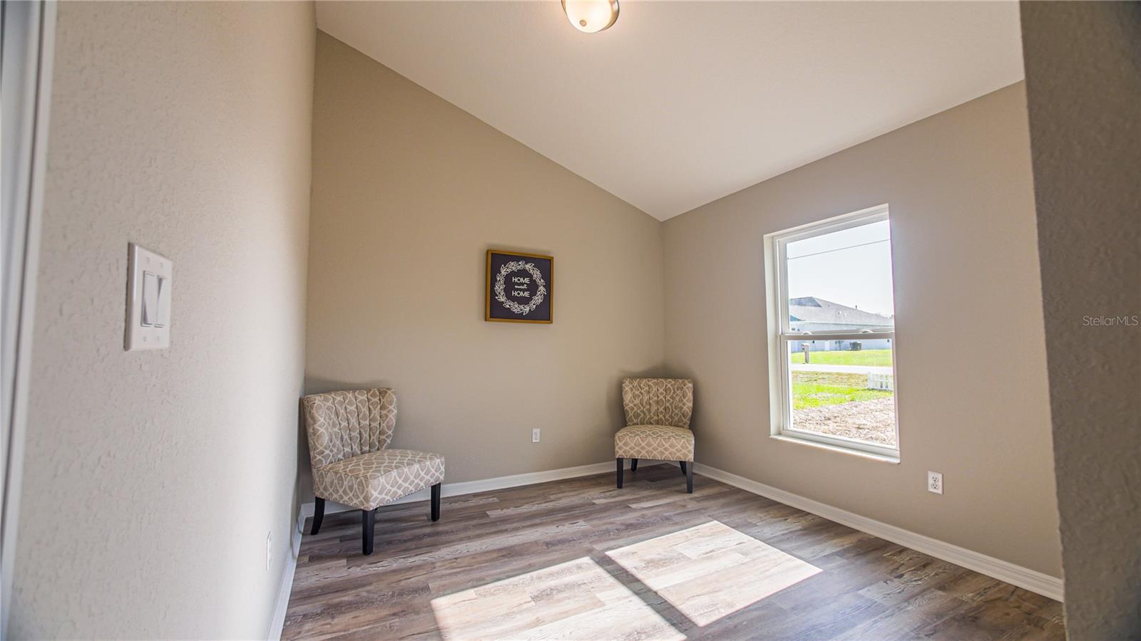 8193 - LAKE WEIR SHORES - Residential Lease