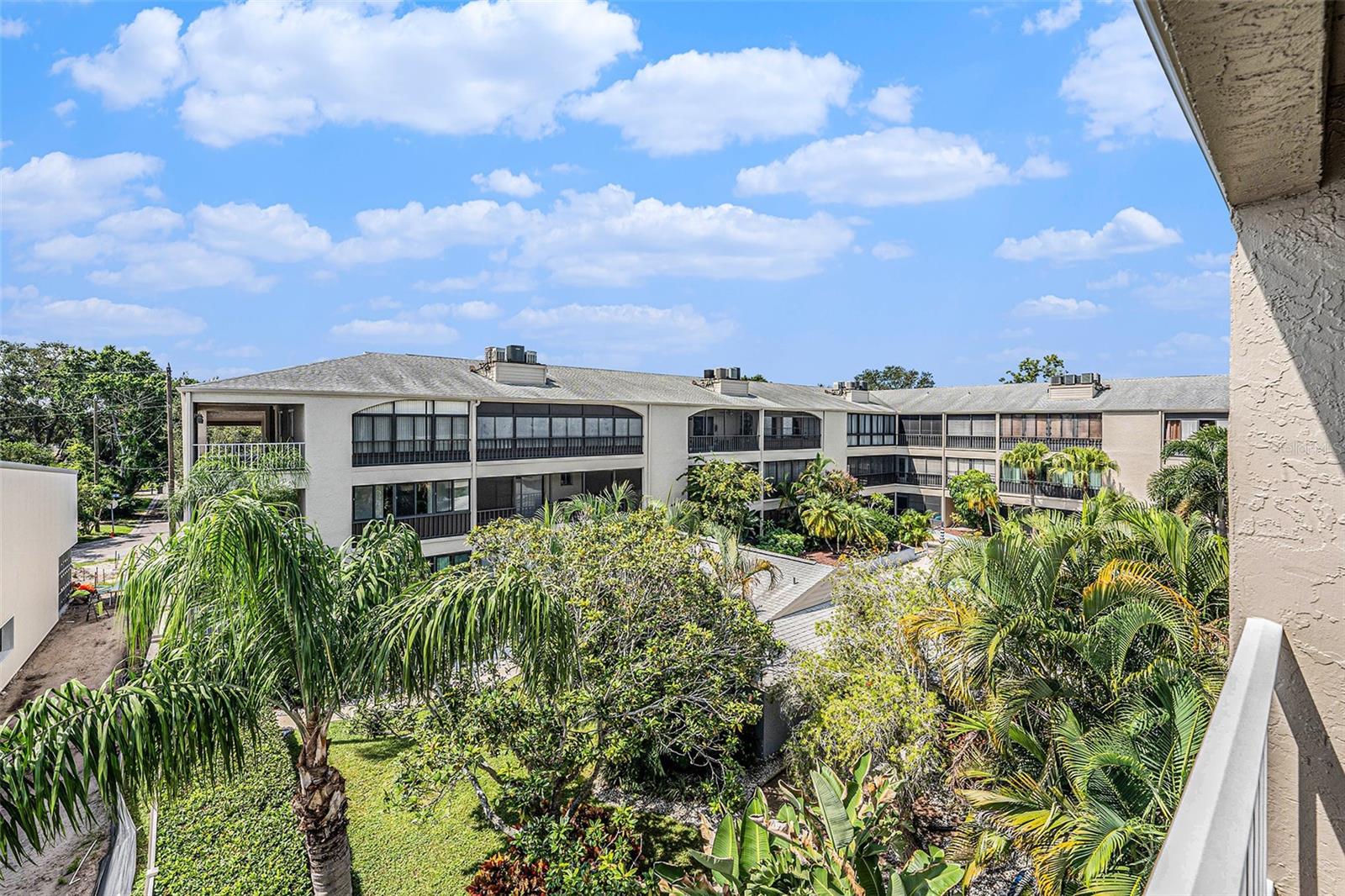 BELLEAIR GARDENS CONDO - Residential