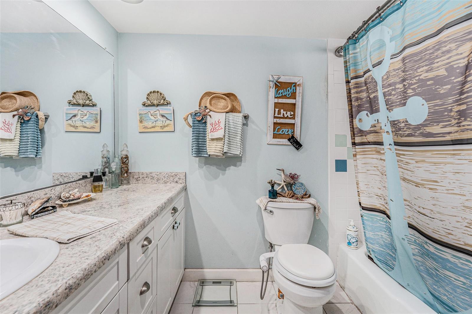 BELLEAIR GARDENS CONDO - Residential