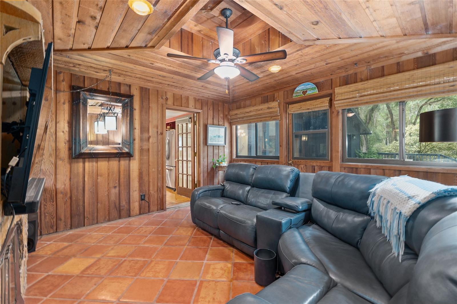 EDGE CLIFF LEVY GRANT S1/2 - Residential