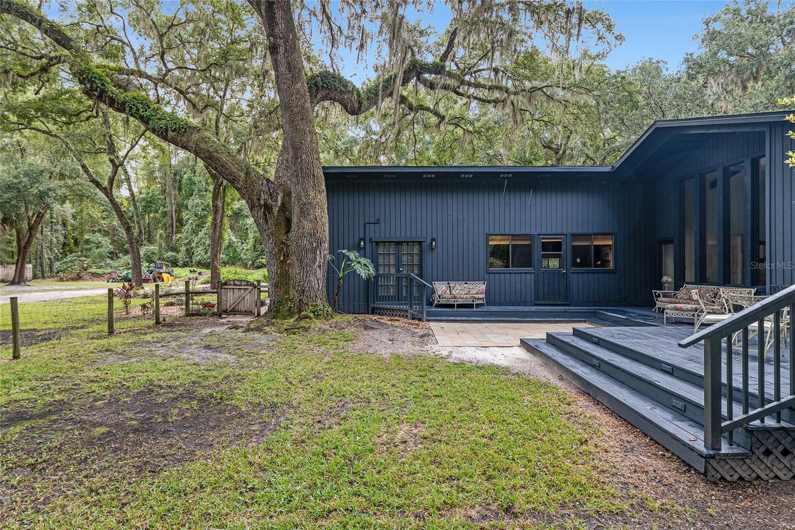 EDGE CLIFF LEVY GRANT S1/2 - Residential