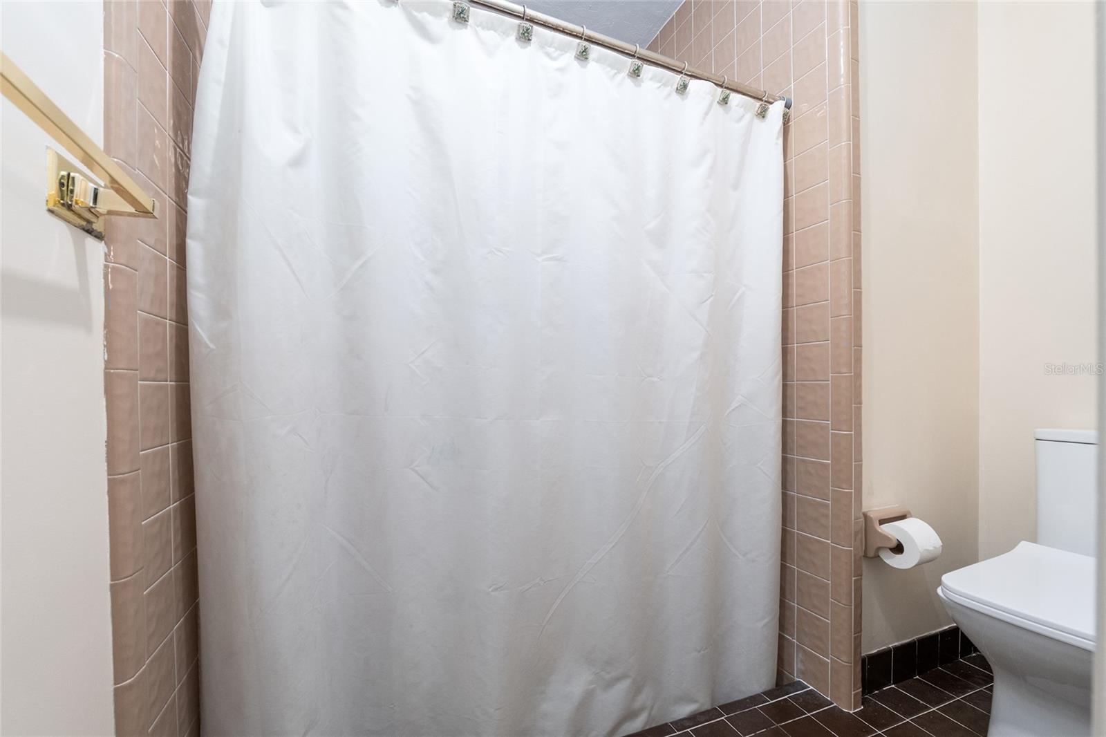 EDGE CLIFF LEVY GRANT S1/2 - Residential