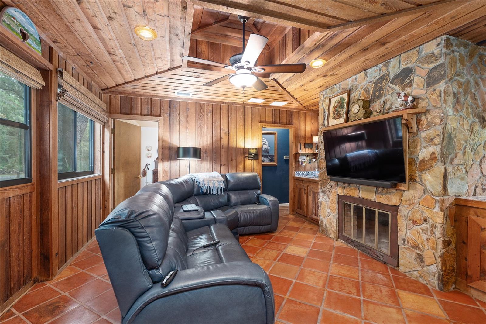 EDGE CLIFF LEVY GRANT S1/2 - Residential