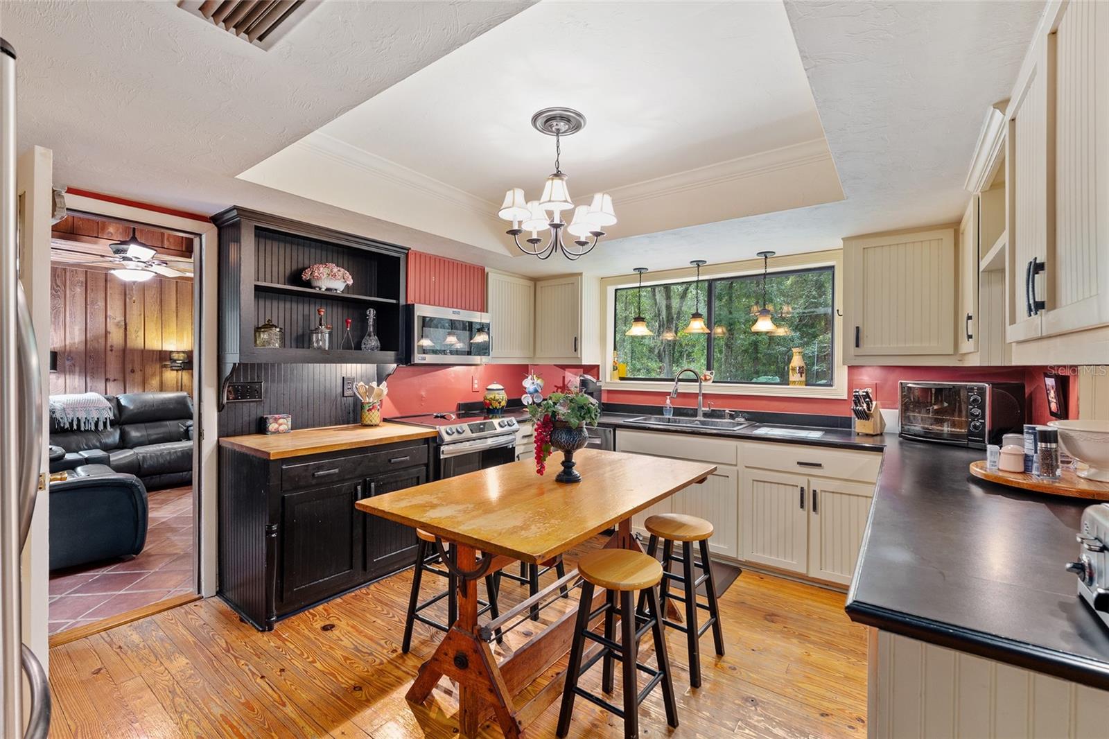 EDGE CLIFF LEVY GRANT S1/2 - Residential