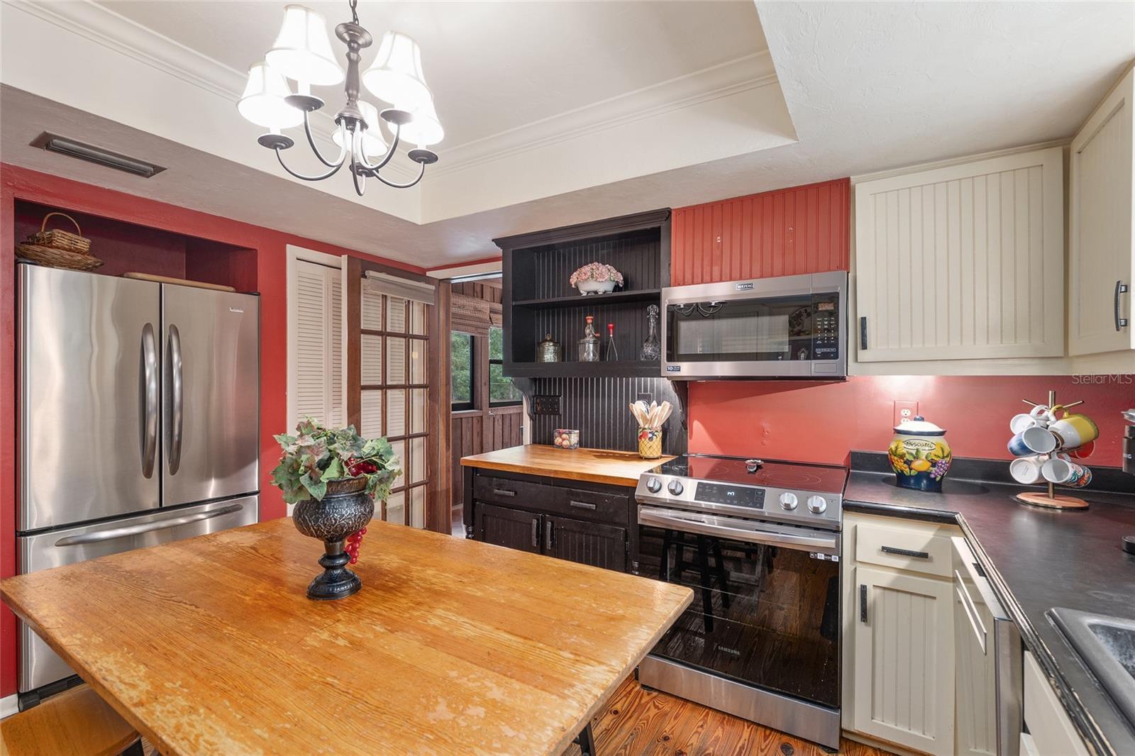 EDGE CLIFF LEVY GRANT S1/2 - Residential