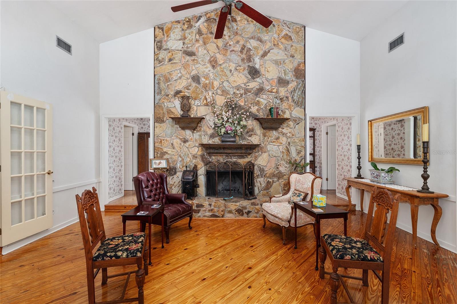 EDGE CLIFF LEVY GRANT S1/2 - Residential