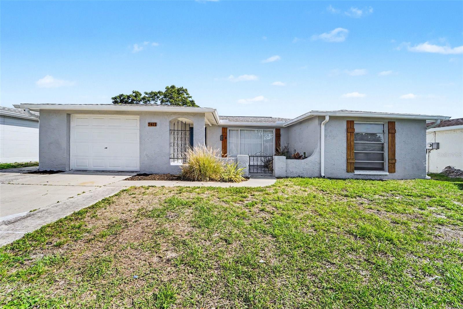REGENCY PARK - Residential
