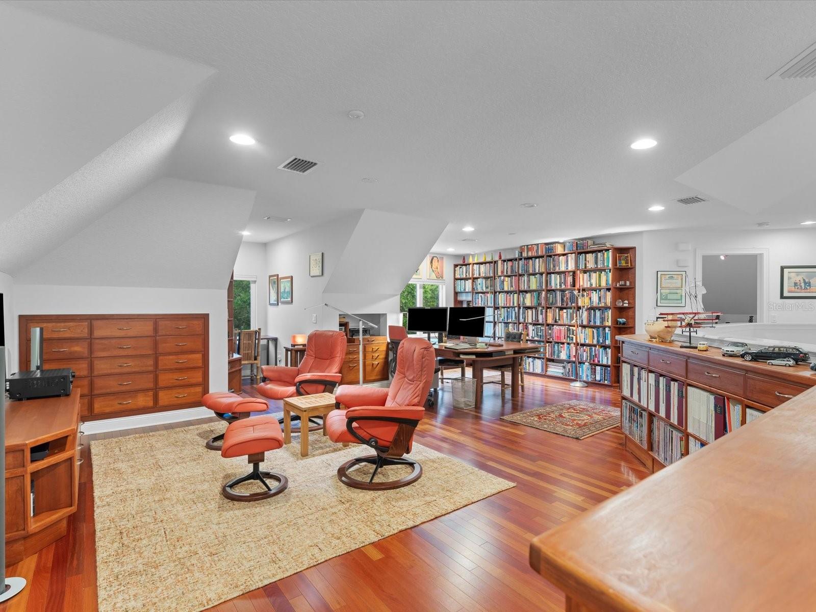 PLACE/PK - Residential