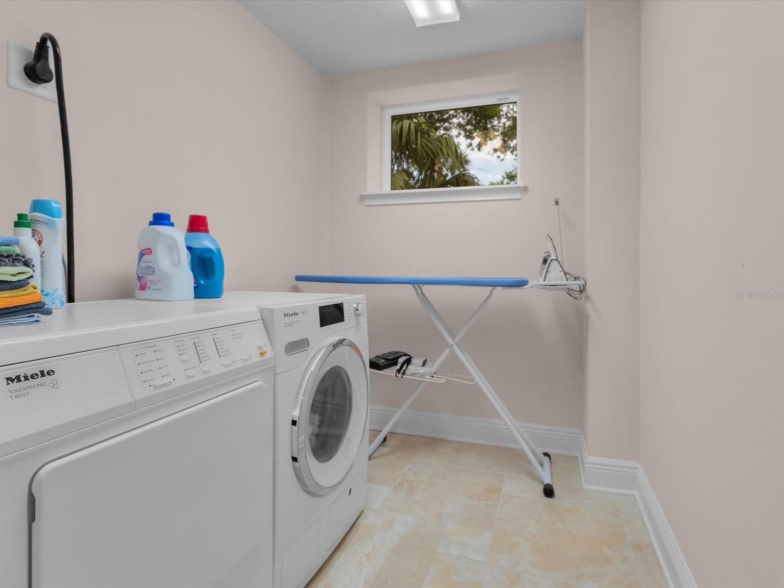 PLACE/PK - Residential