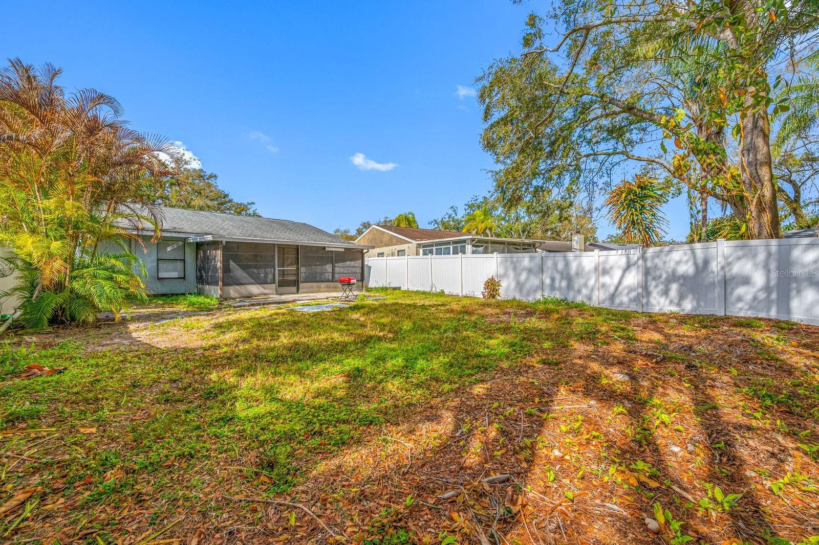 COUNTRY RUN UNIT II - Residential