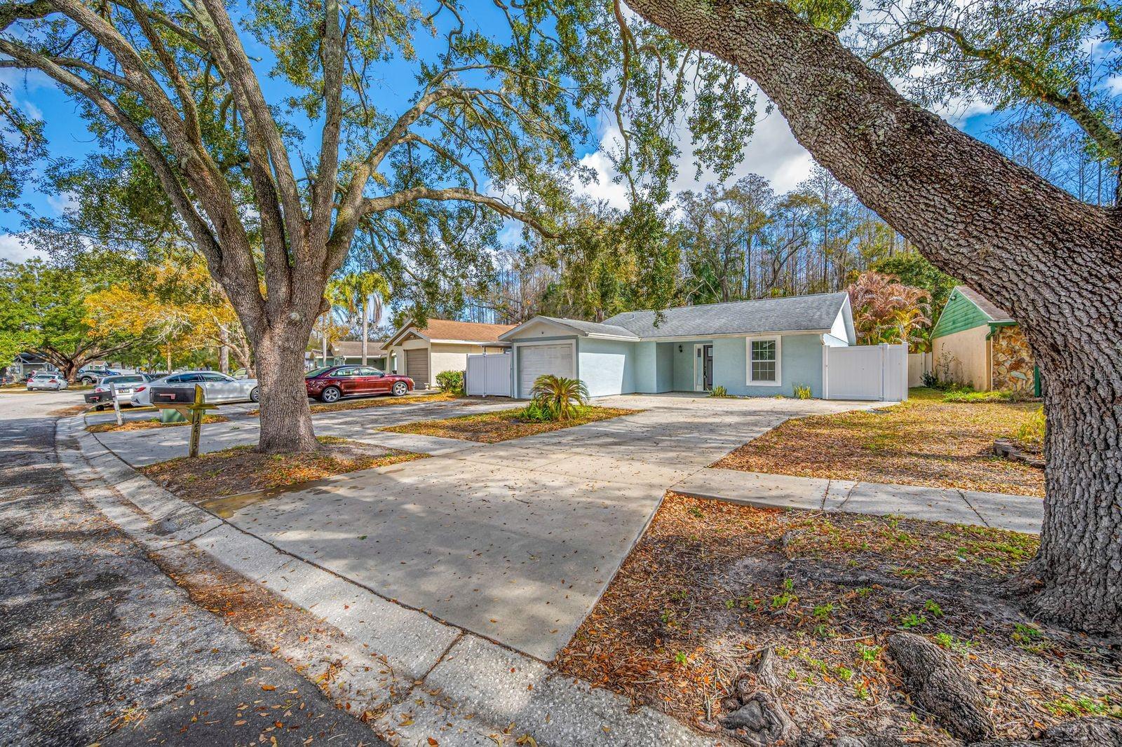 COUNTRY RUN UNIT II - Residential