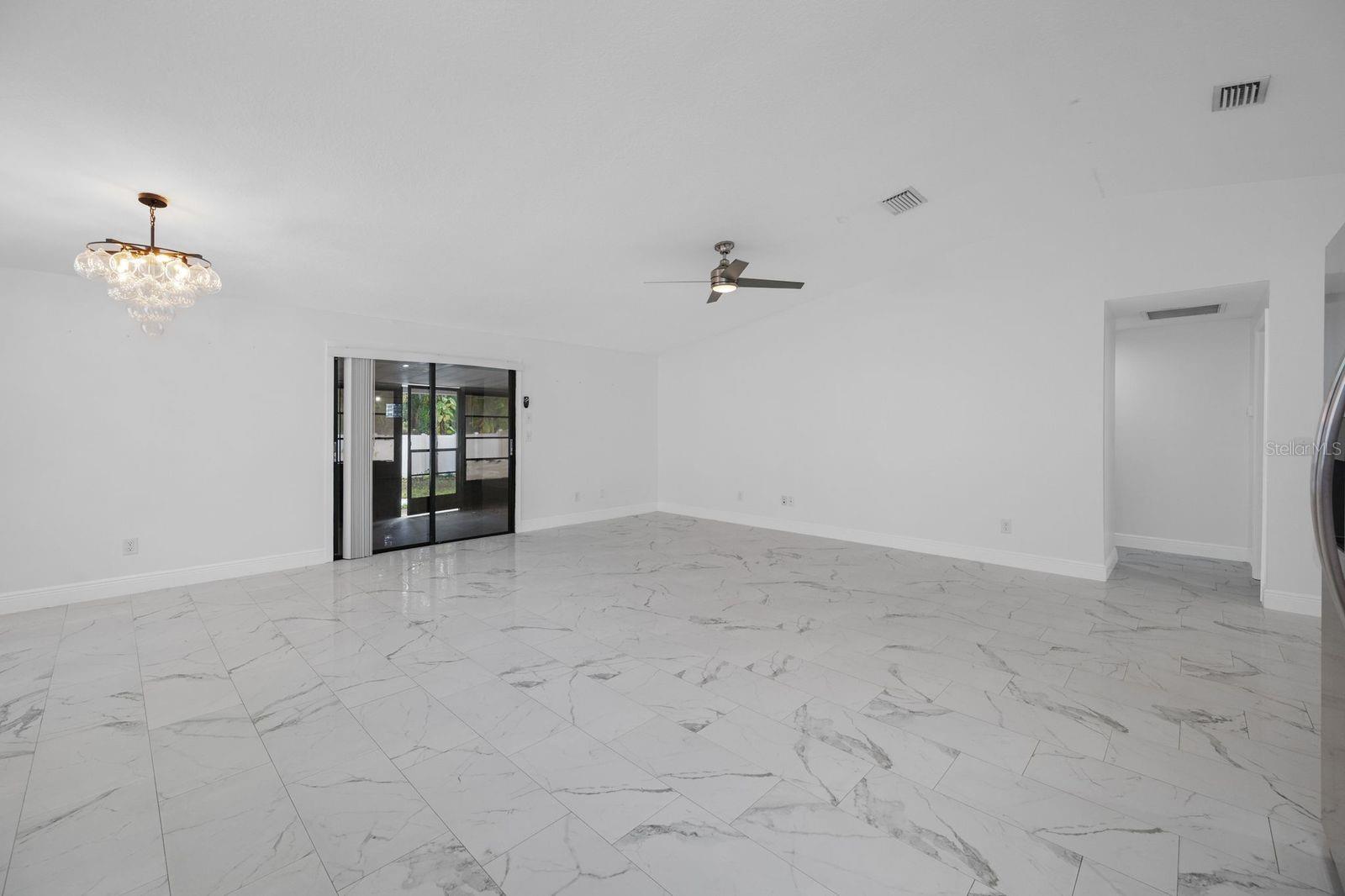 COUNTRY RUN UNIT II - Residential