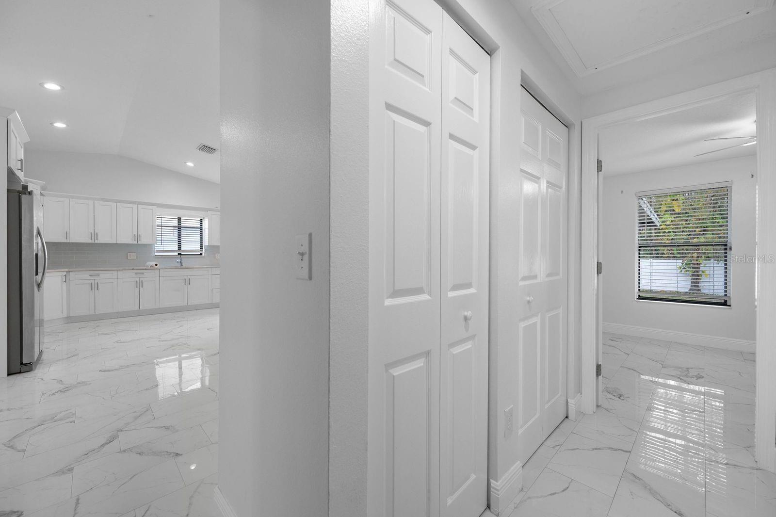 COUNTRY RUN UNIT II - Residential