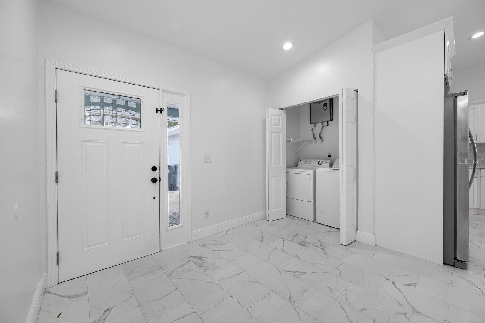 COUNTRY RUN UNIT II - Residential