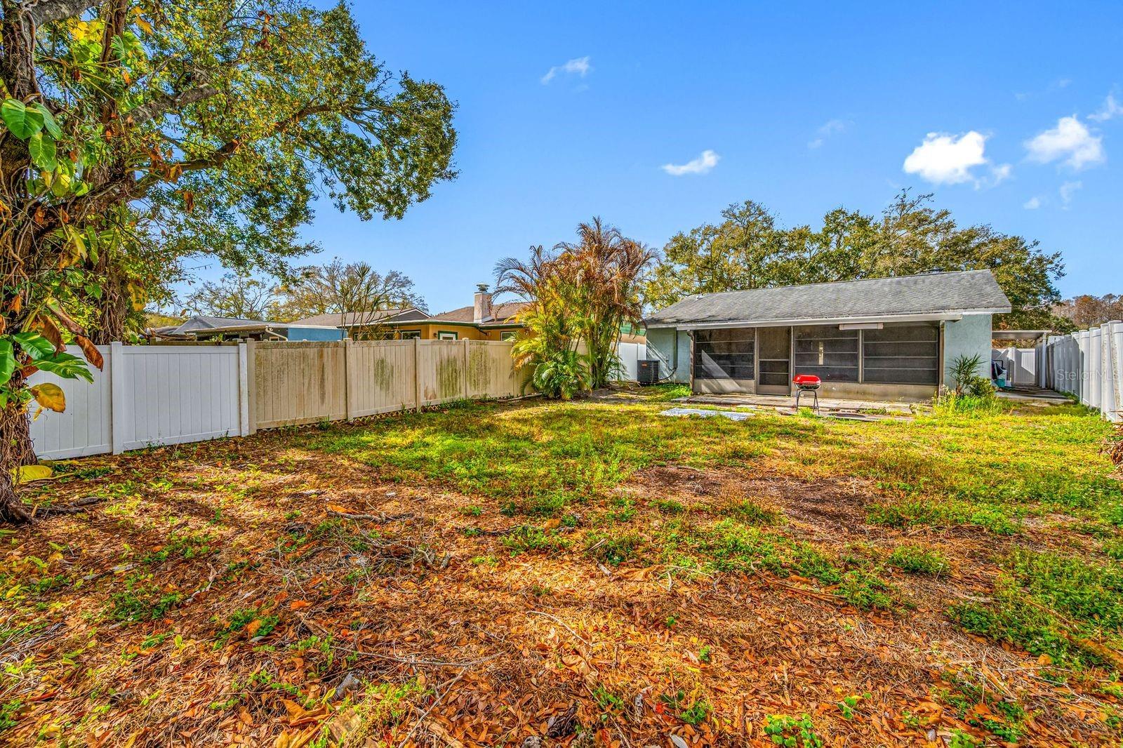 COUNTRY RUN UNIT II - Residential