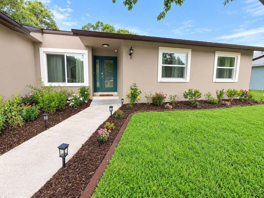 Photo of 4820 Sunday Court, Sarasota, FL 34235 (MLS # A4699610)