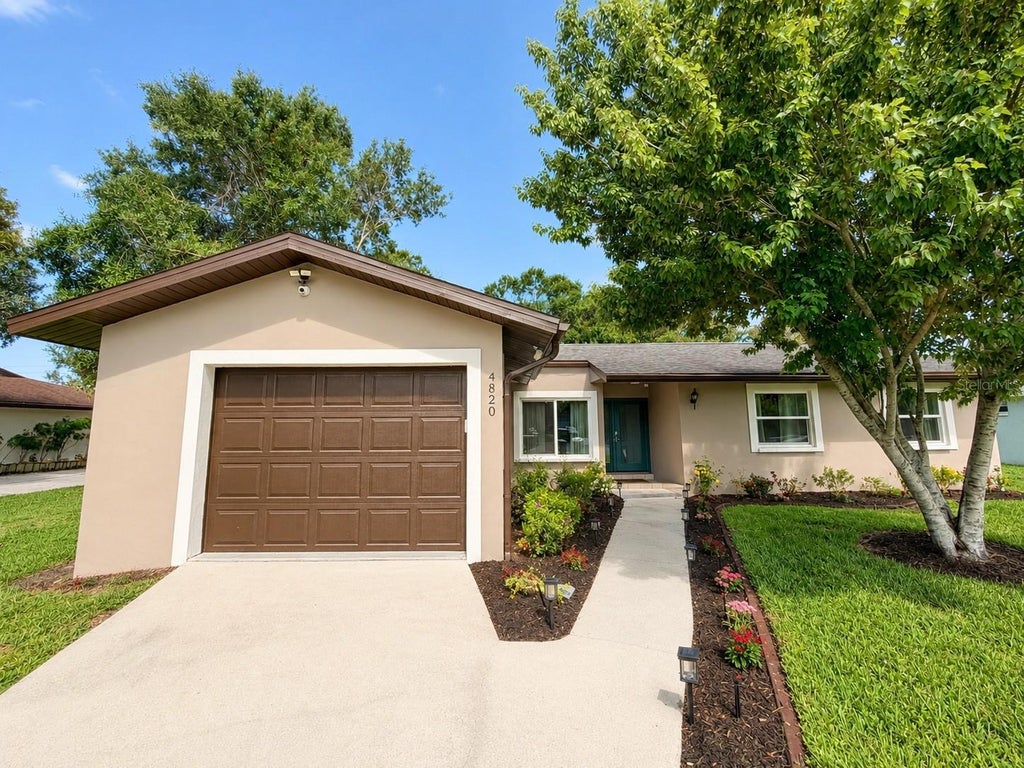 Photo of 4820 Sunday Court, Sarasota, FL 34235 (MLS # A4699610)
