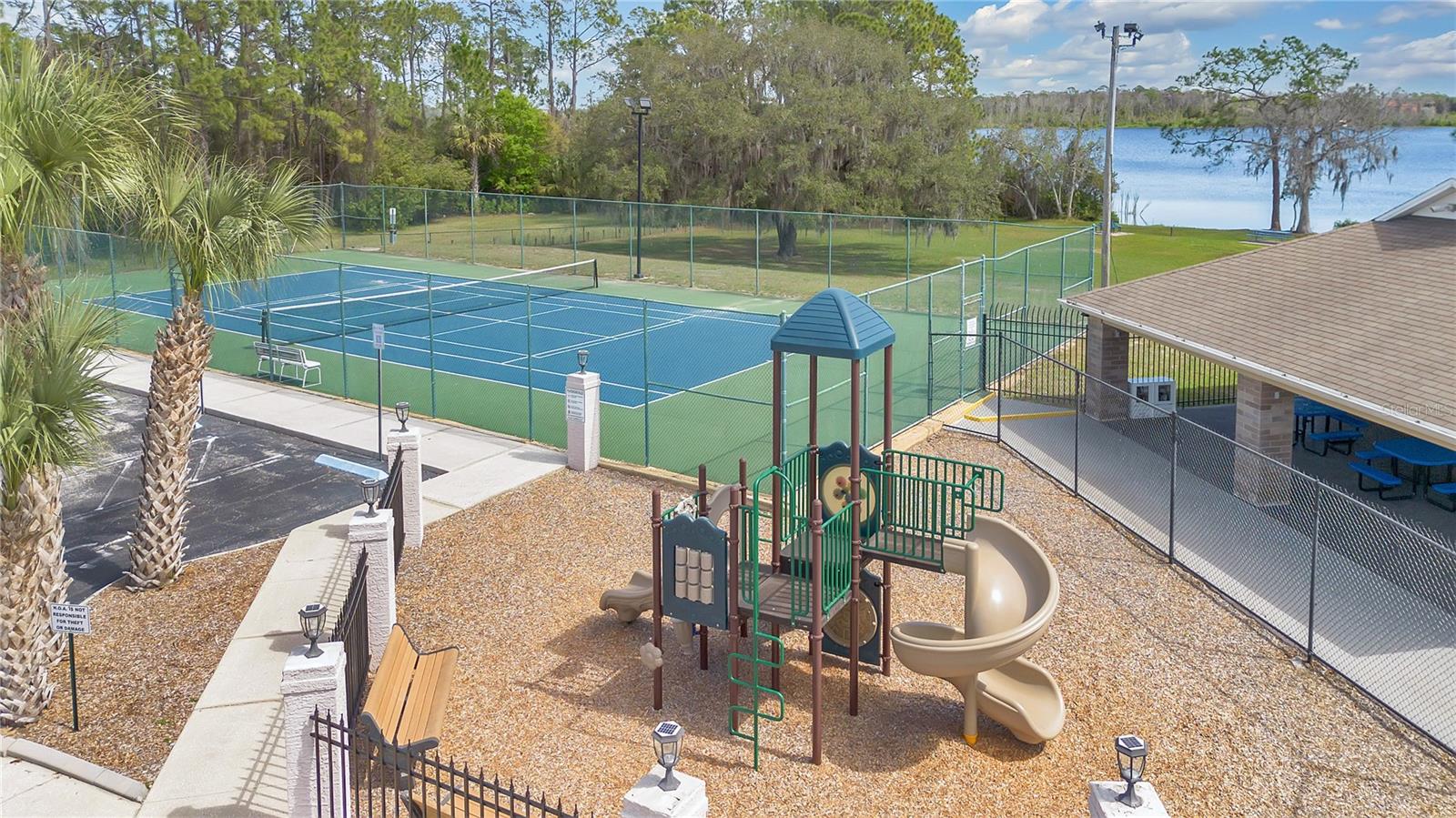 DAVENPORT LAKES PH 2 - Residential Lease