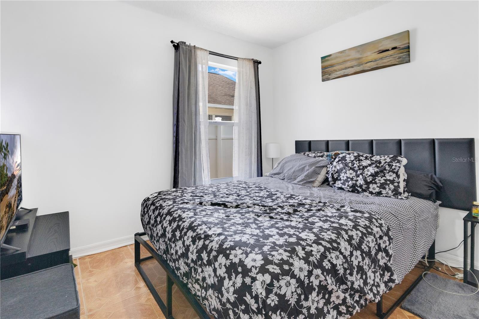 DAVENPORT LAKES PH 2 - Residential Lease