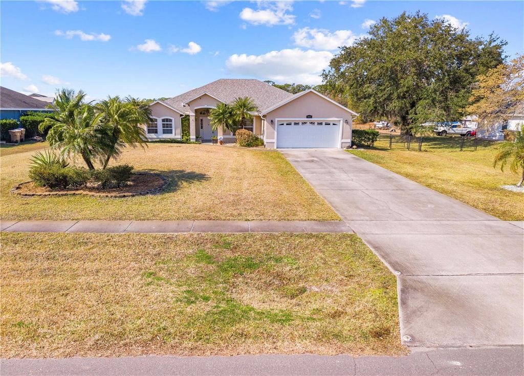 Photo of 6351 Oak Shore Drive #DRIVE, Saint Cloud, FL 34771 (MLS # S5143392)