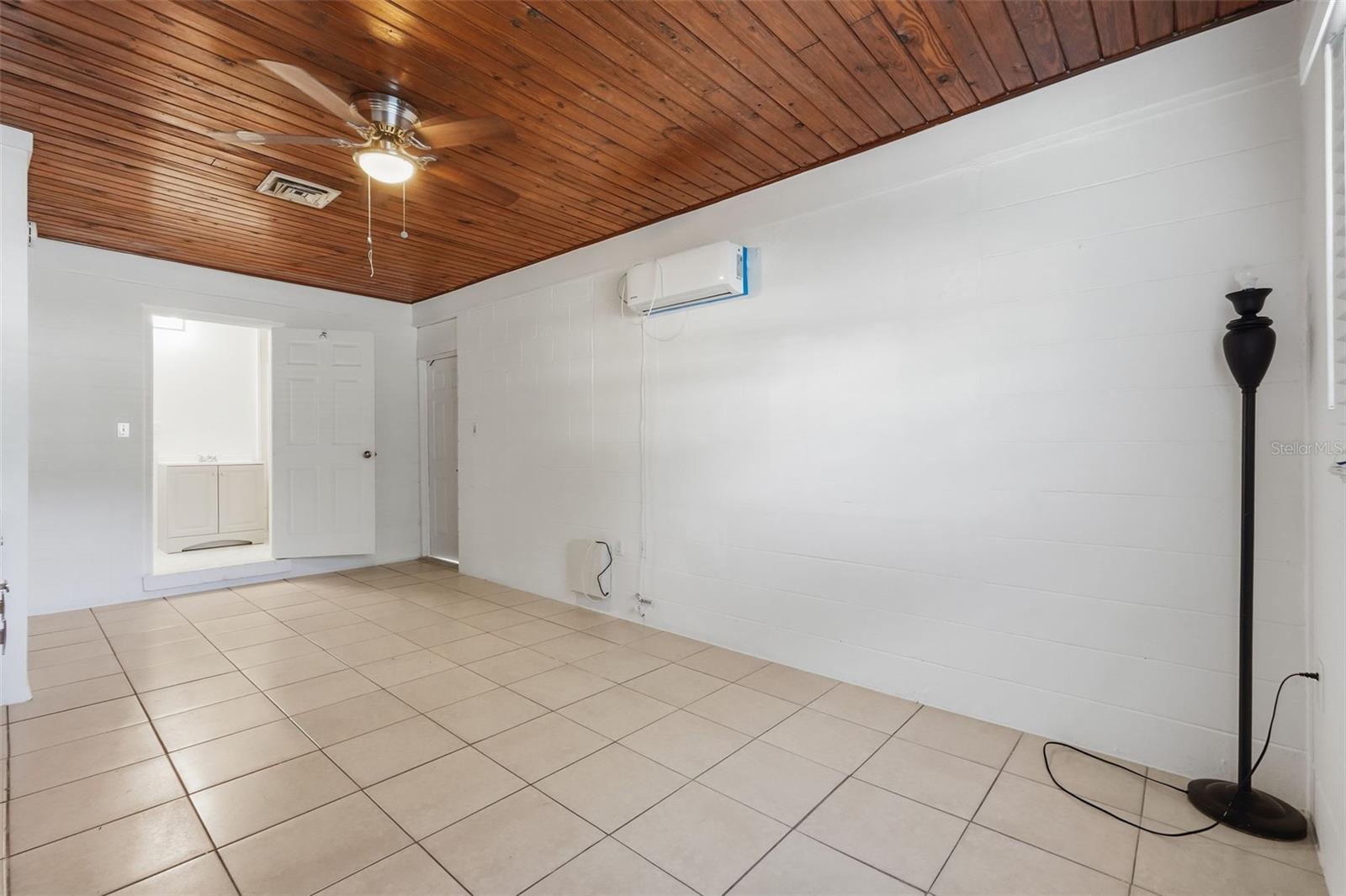 LAKE BONNY HEIGHTS - Residential