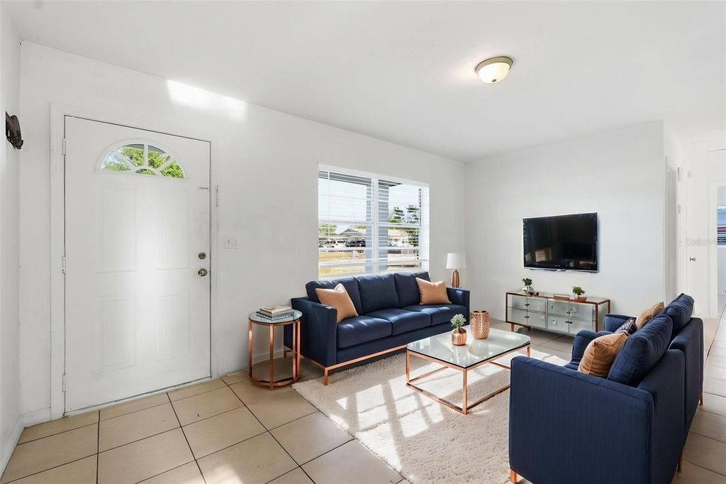 Photo of 519 Hampton Avenue, Lakeland, FL 33801 (MLS # TB8494696)