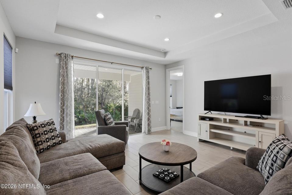 EDISON EAST PH 1 - Residential