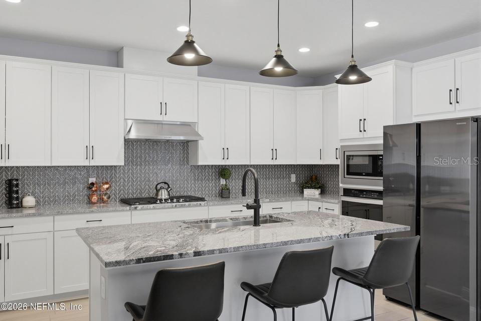 EDISON EAST PH 1 - Residential
