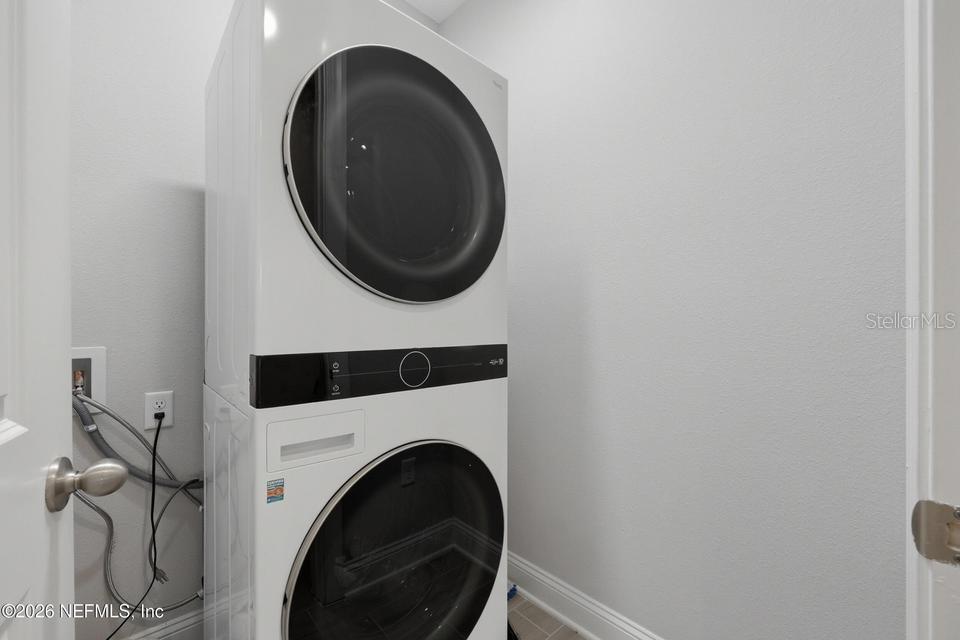 EDISON EAST PH 1 - Residential