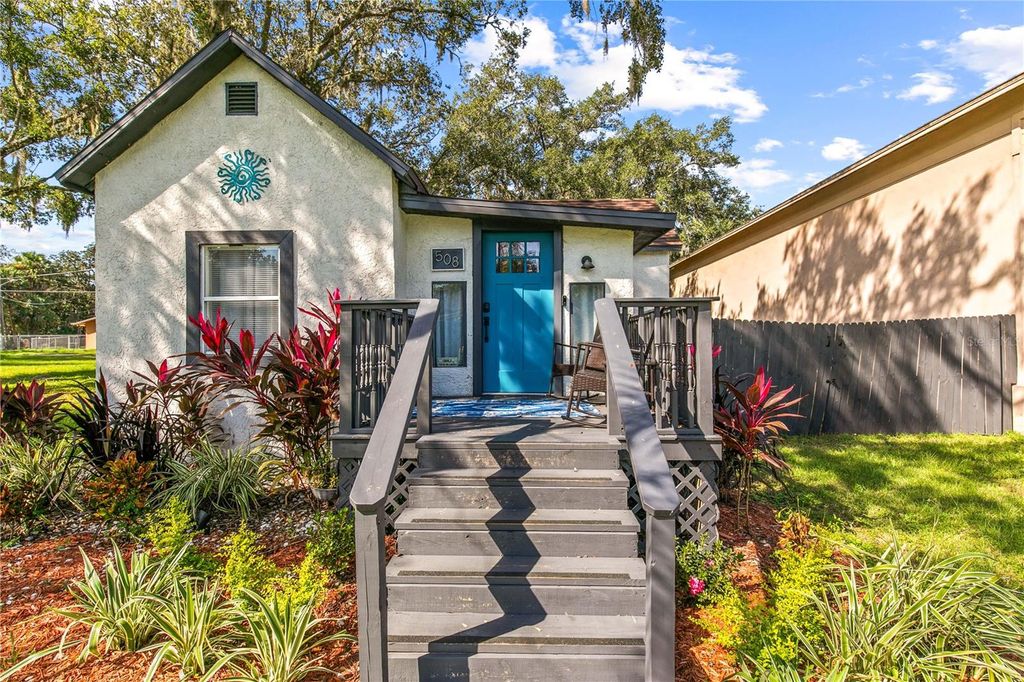 Photo of 508 Pine Avenue, Sanford, FL 32771 (MLS # O6357820)