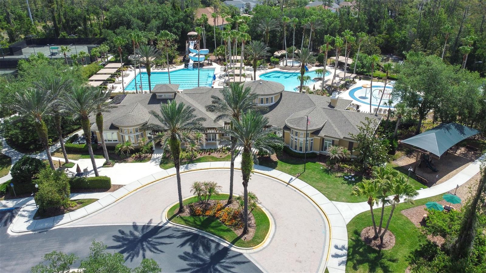 SEVEN OAKS - Residential