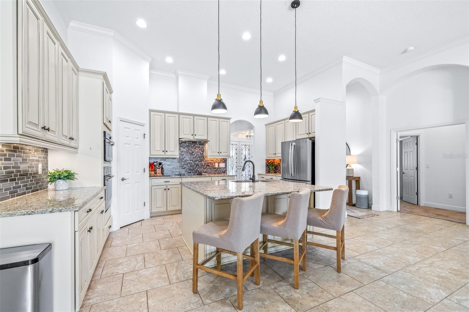 SEVEN OAKS - Residential