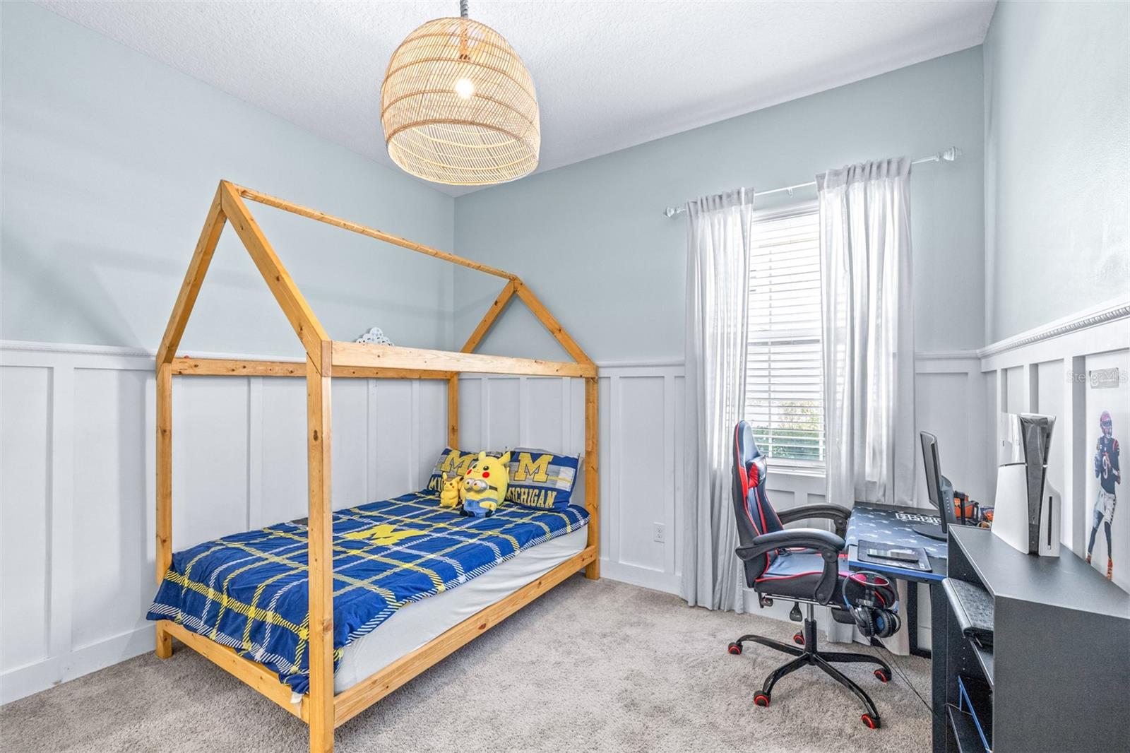 SEVEN OAKS - Residential