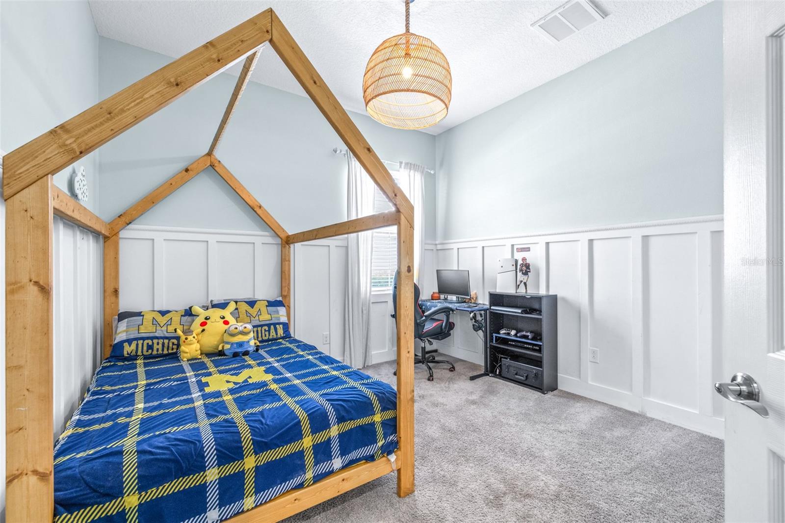 SEVEN OAKS - Residential