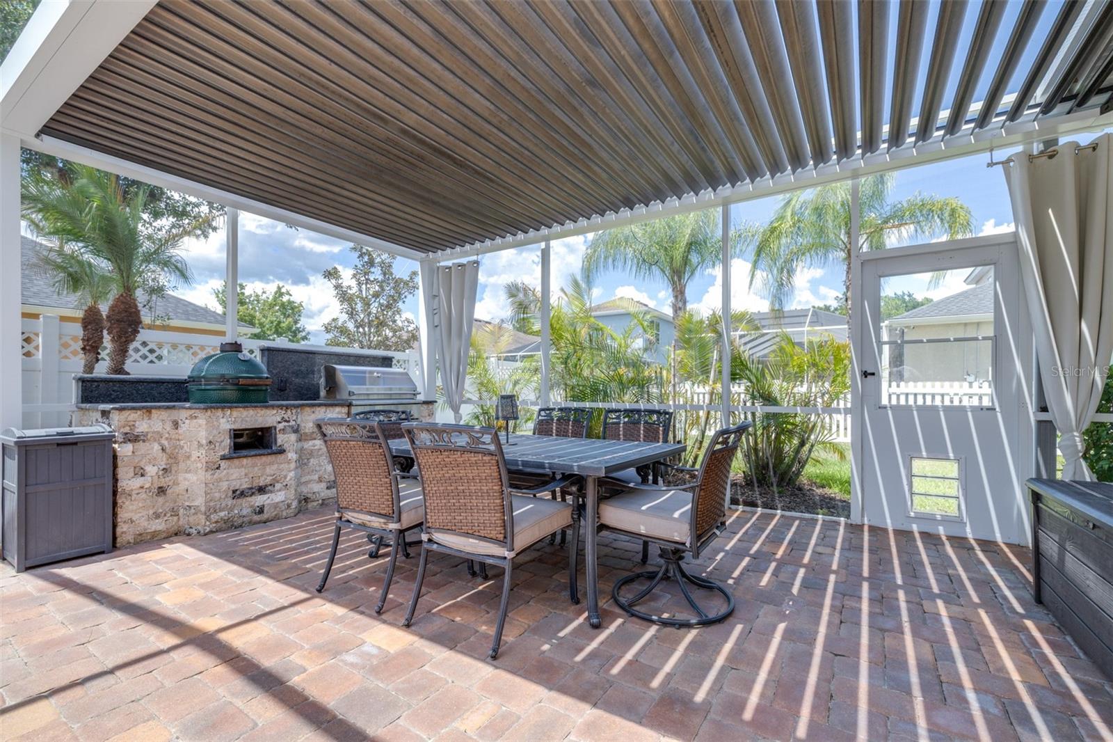 SEVEN OAKS - Residential