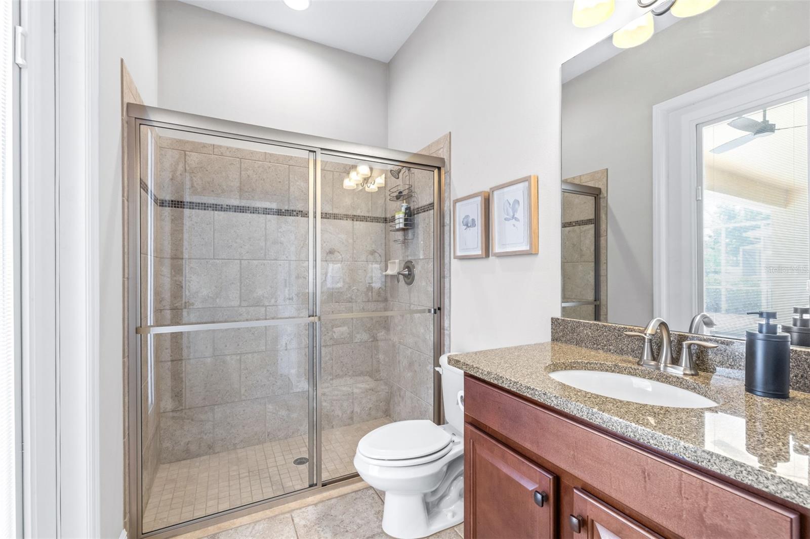 SEVEN OAKS - Residential