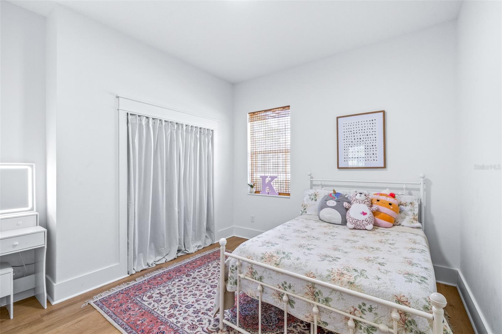 SEVEN OAKS - Residential