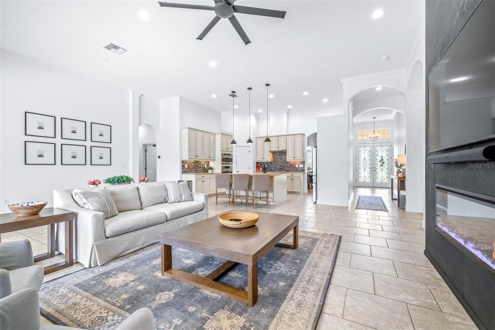 SEVEN OAKS - Residential
