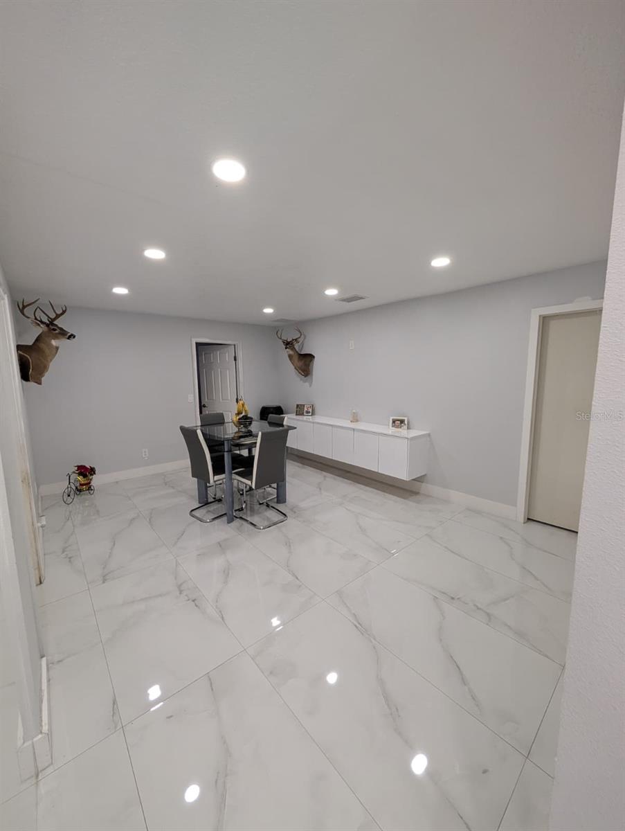 718 PARK MANOR DRIVE