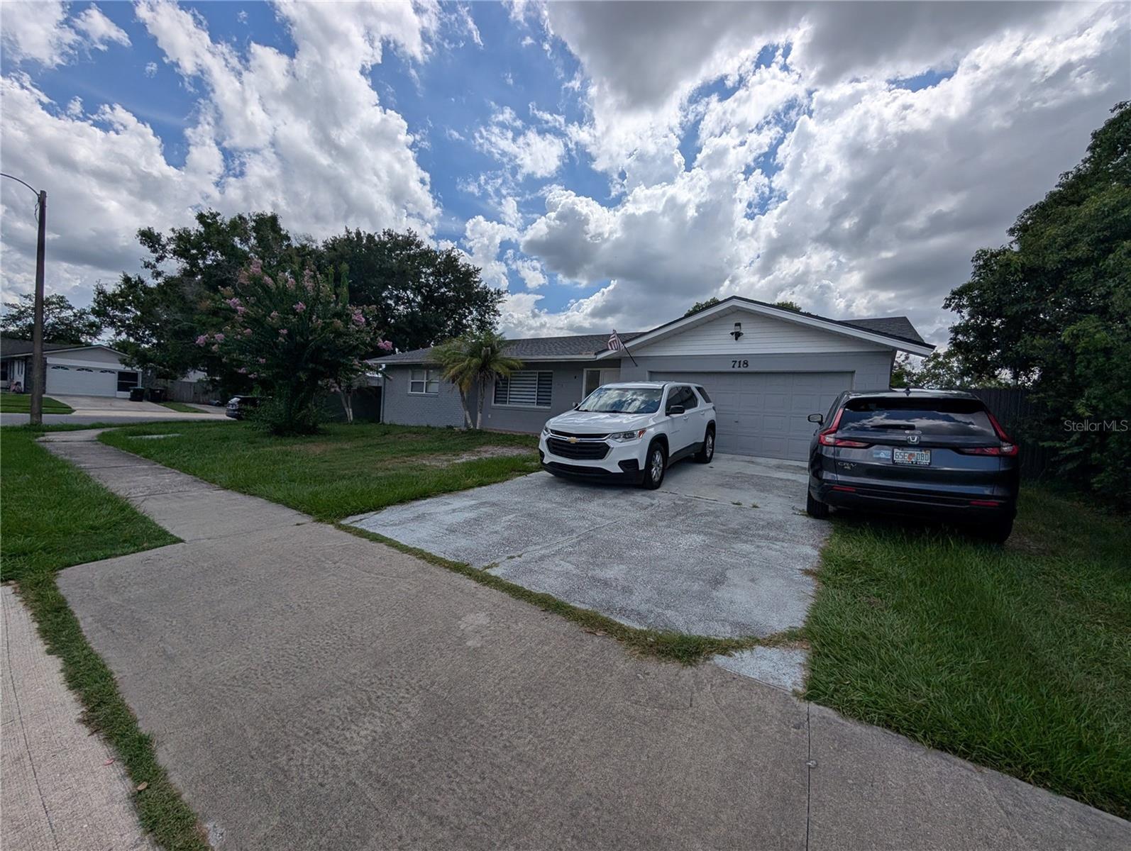718 PARK MANOR DRIVE