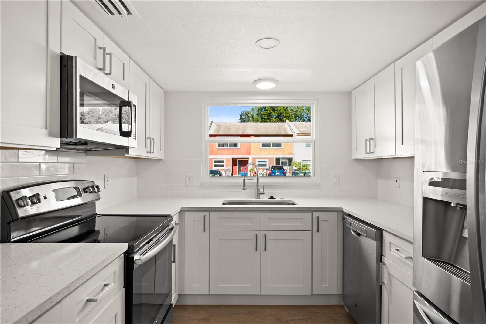 TALL PINES - Residential