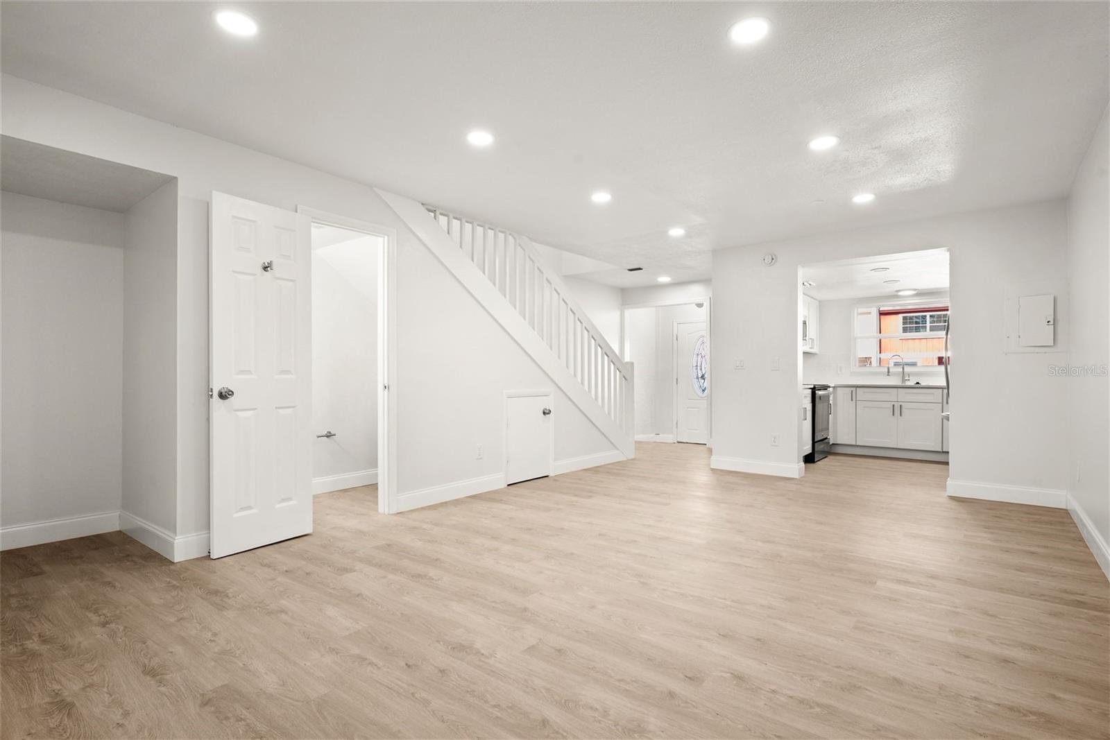 TALL PINES - Residential