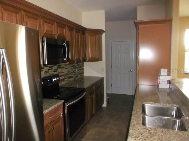PORT CHARLOTTE SEC 050 - Residential Lease