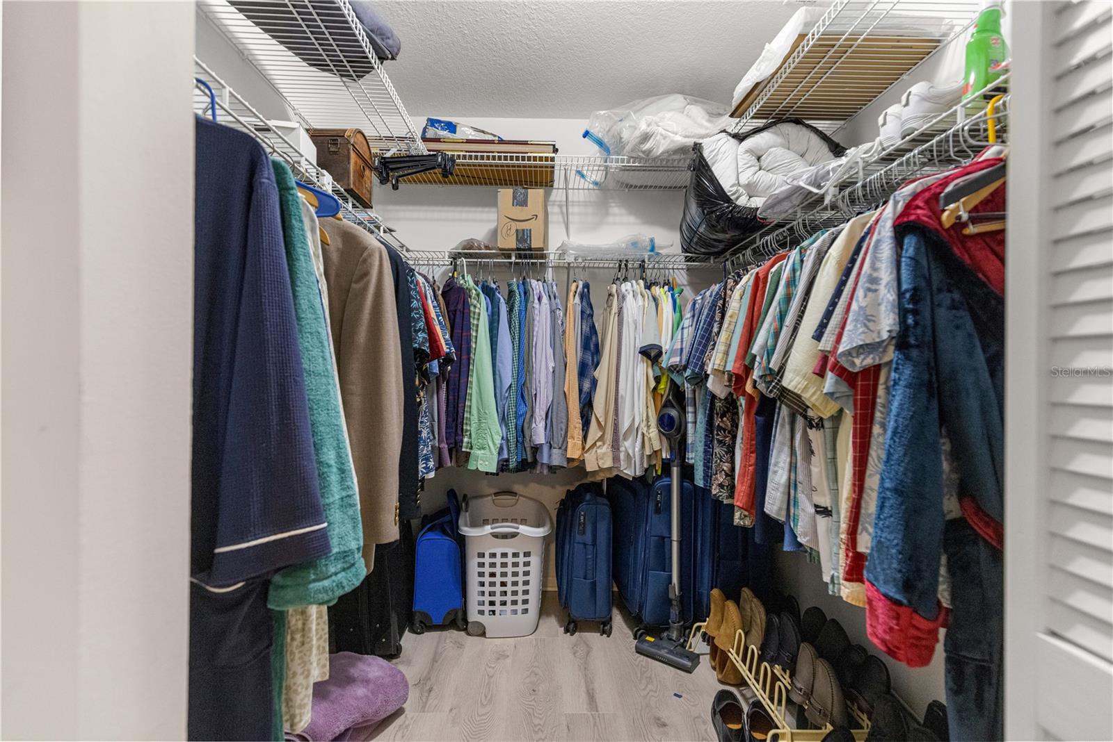 ON TOP OF THE WORLD - Residential