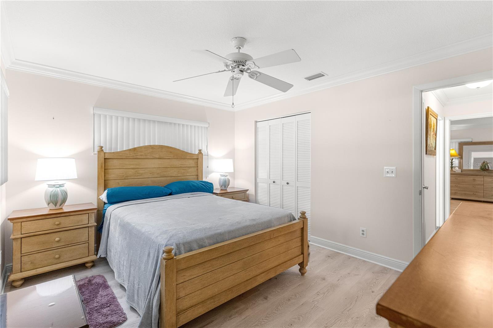 ON TOP OF THE WORLD - Residential