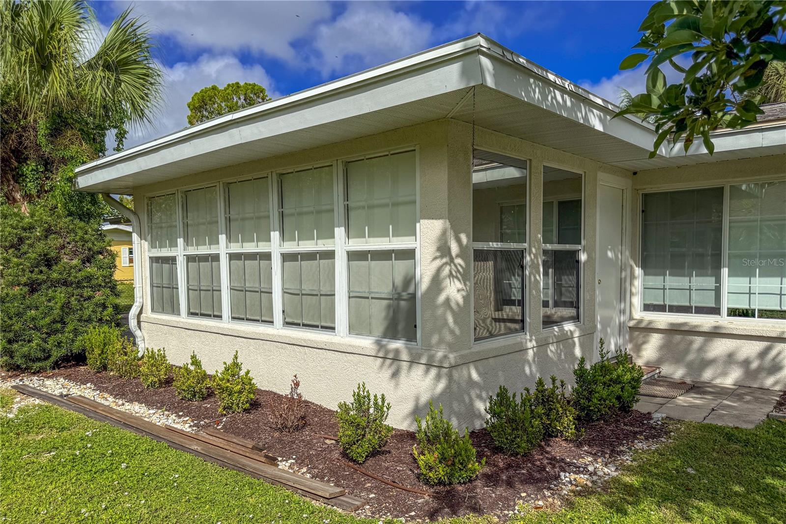 PINE SHORES ESTATE 3RD ADD - Residential Lease