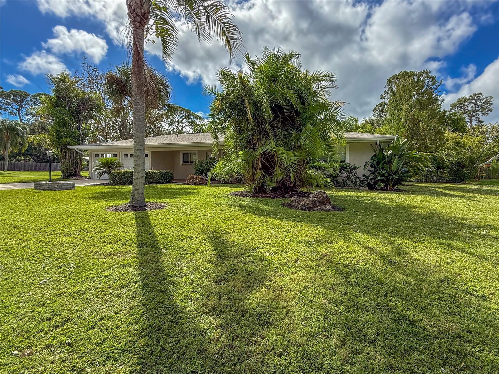 PINE SHORES ESTATE 3RD ADD - Residential Lease