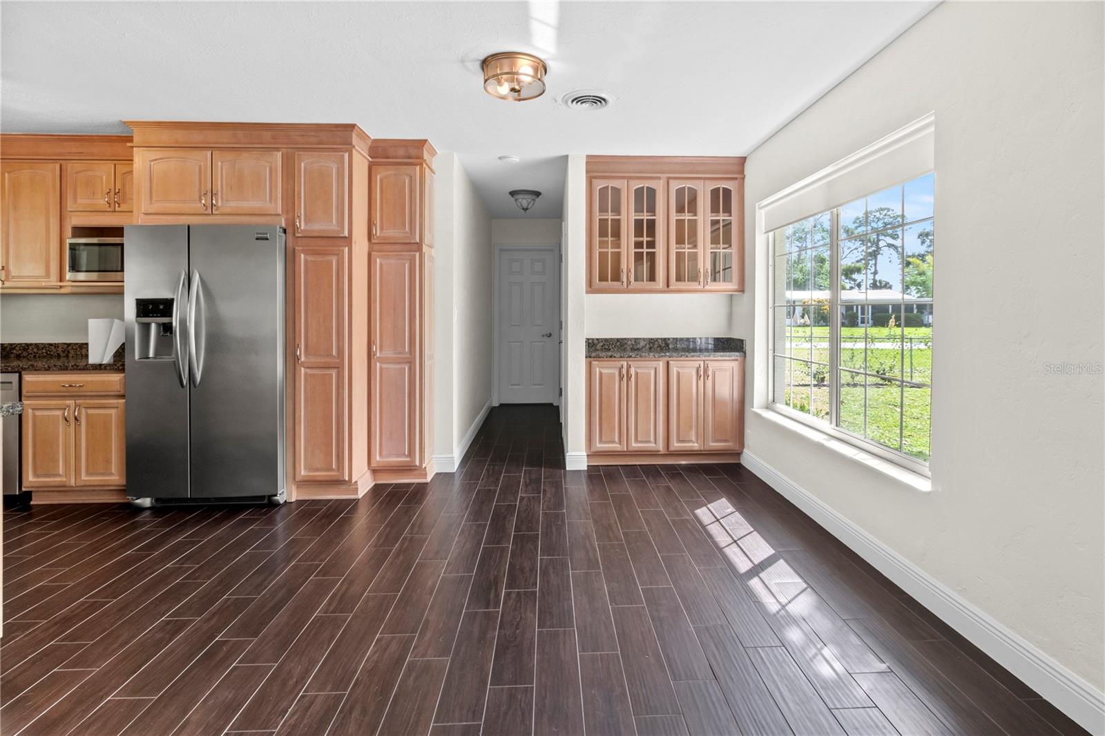 PINE SHORES ESTATE 3RD ADD - Residential Lease