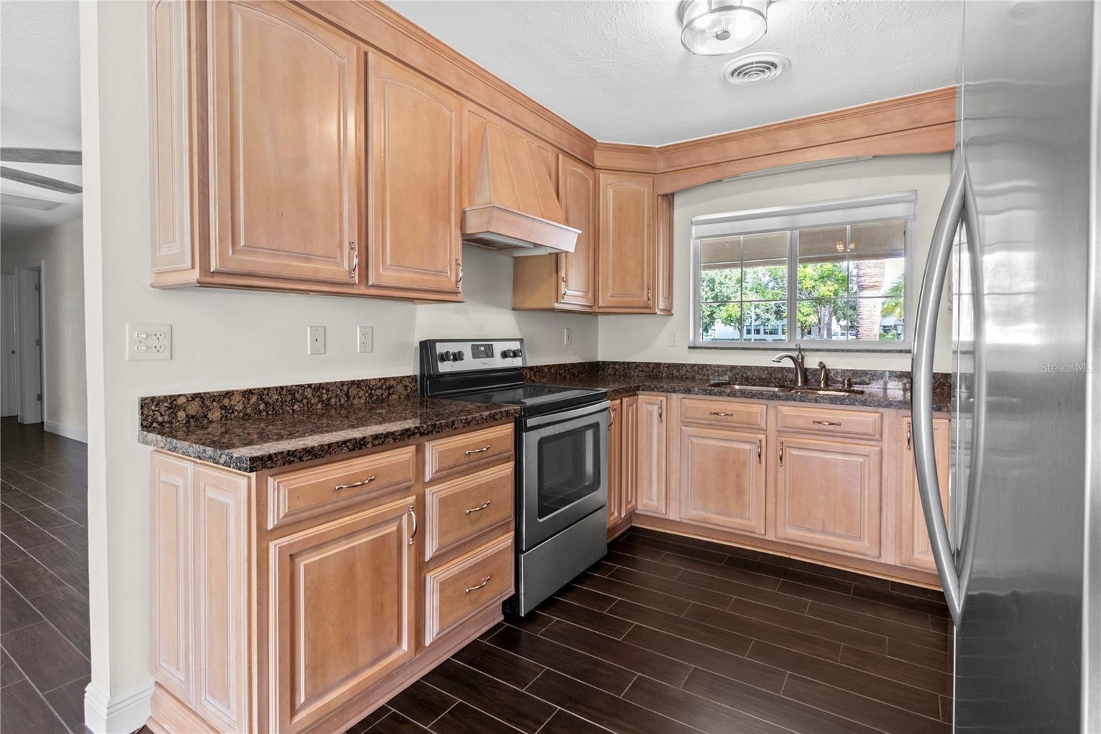 PINE SHORES ESTATE 3RD ADD - Residential Lease
